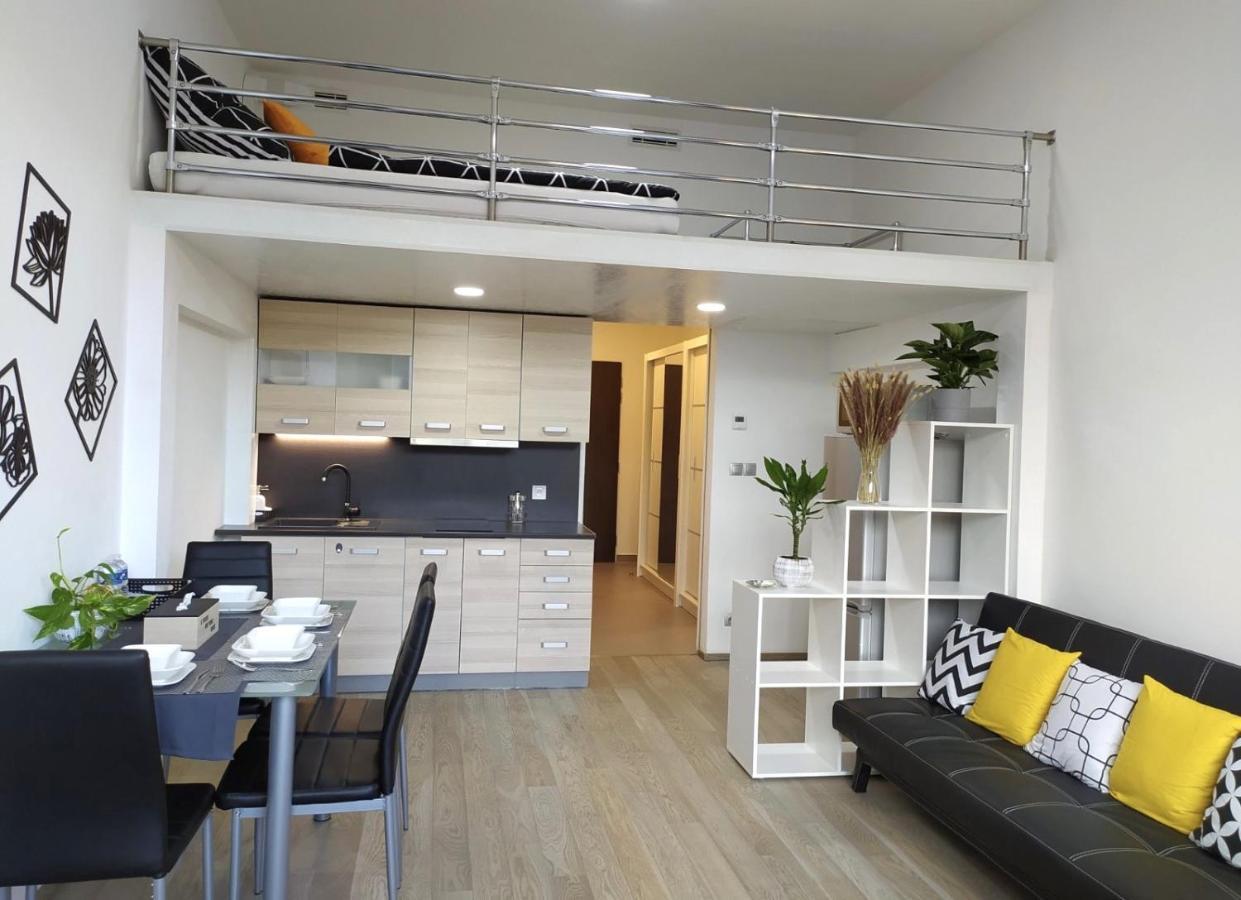 VIT Apartmán - Parkování ZDARMA - O2 Arena Praga Exterior foto