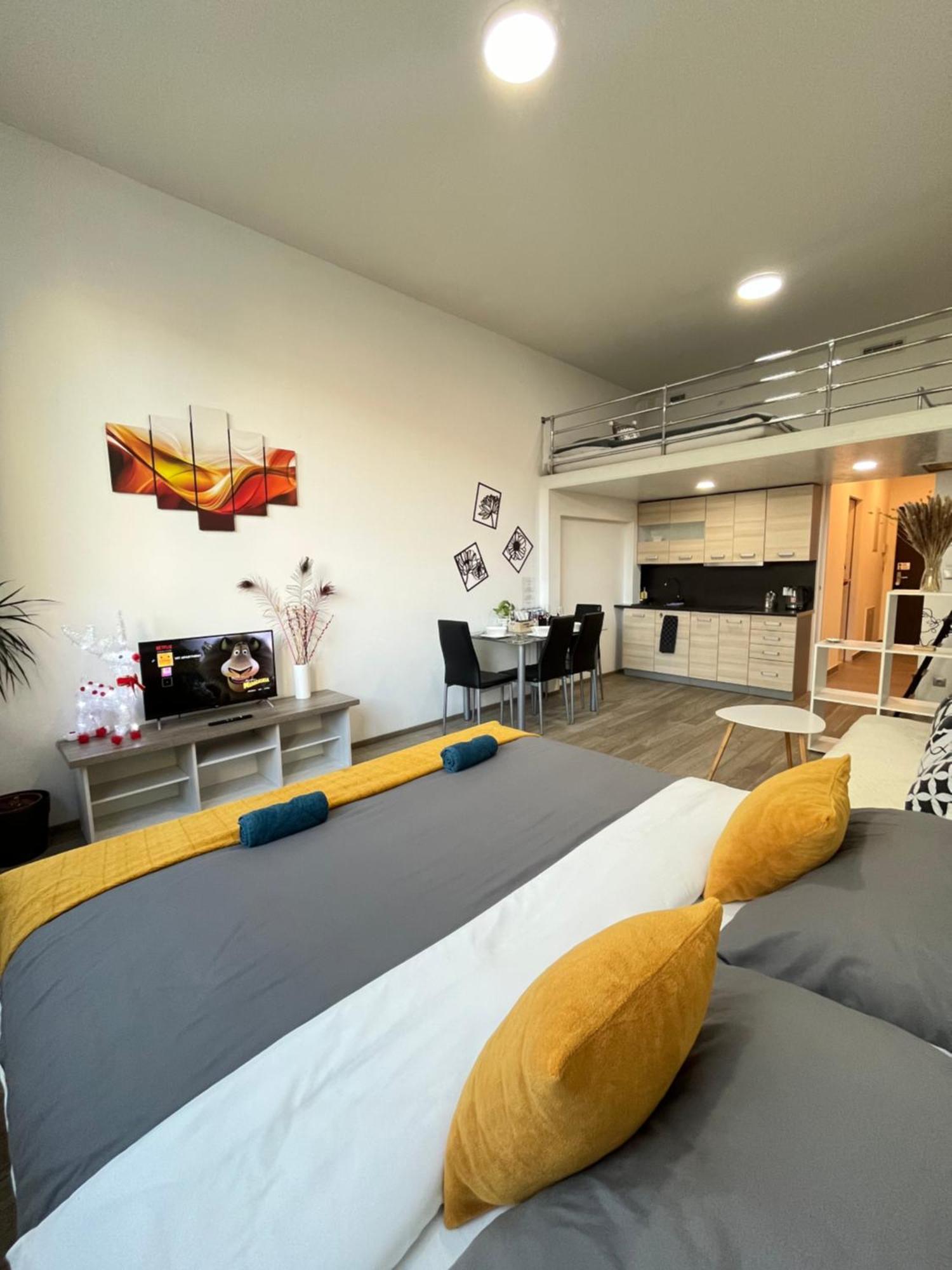 VIT Apartmán - Parkování ZDARMA - O2 Arena Praga Exterior foto